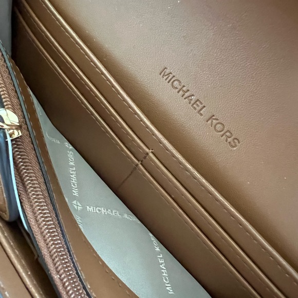 NWT MICHAEL KORS JET SET CHARM LARGE WALLET ON A CHAIN PHONE CROSSBODY BAG - Picture 6 of 14